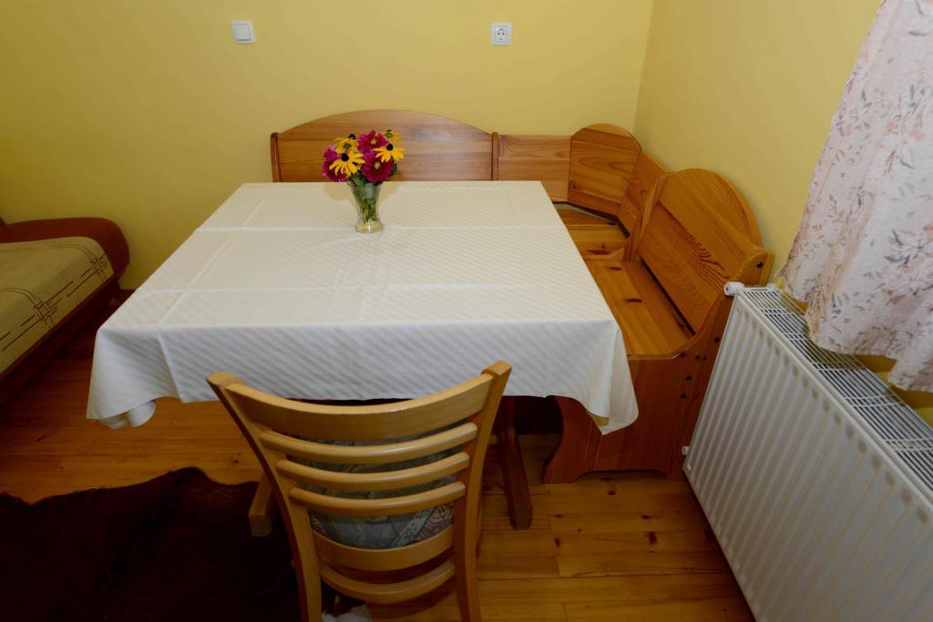 Apartment House Koprivnik Zrece Exterior photo
